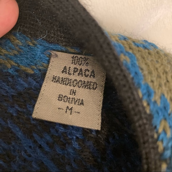 Millas Bolivia 100% Alpaca handloomed in Bolivia multicolor poncho size medium - Picture 5 of 9